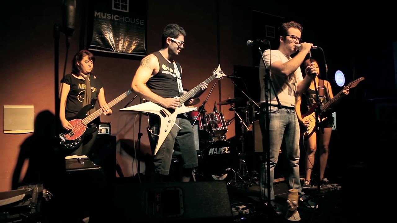 Somebody That I Used To Know (Music House Live 2012)