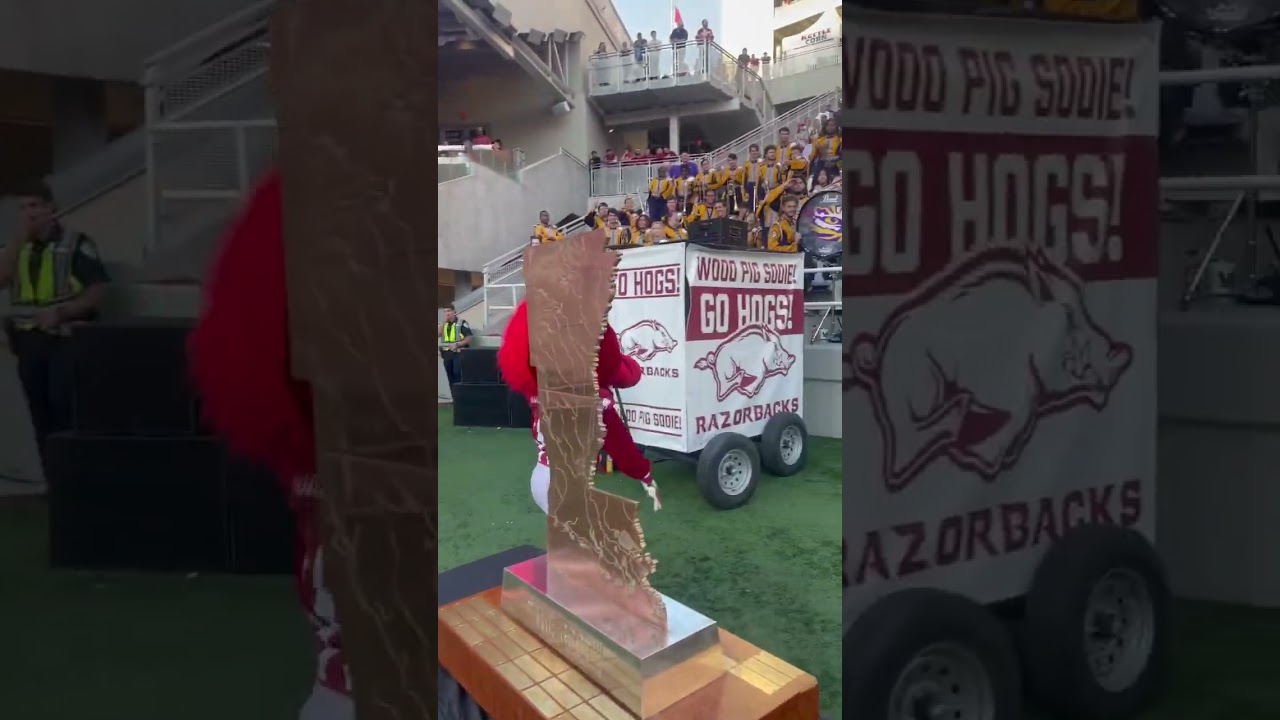 Pork Chop heckling the LSU band 😂😂 