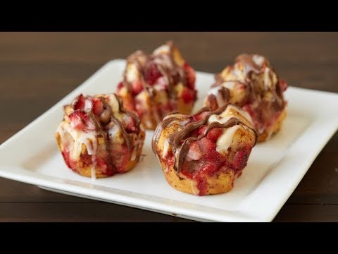 Nutella™ Strawberry Mini Monkey Breads | Pillsbury Recipe