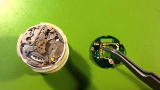 GD Seiko 7549-7010 tear-down.  Or, why alkaline batteries are bad