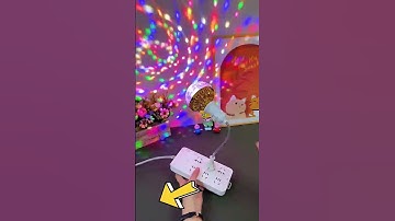 Đèn led xoay 7 màu vũ trường , nháy chớp đổi màu tạo sân khấu hiệu ứng 360 kèm đui cắm