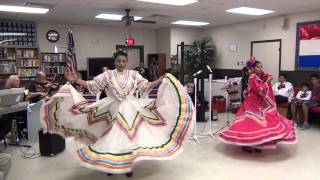 Jarabe Tapatio being danced at a Cinco de Mayo 2015 festival