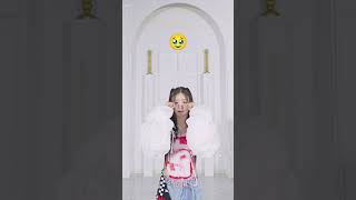 The emoji they express💭#WOOAH #우아 #BLUSH#NANA #WOOYEON #SORA #LUCY #MINSEO #나나 #우연 #소라 #루시 #민서