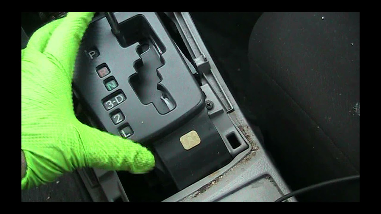 How to replace change  09-13 Corolla shifter box center console gearbox light bulb 74 LLB2 / 2721