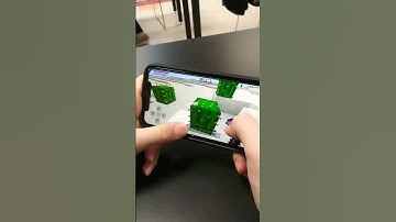 Destroying netherite pickaxe (gone wrong)