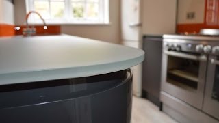 Have you ever wondered if the glass worktops do scratch? Get a package deal on our Scratch Resistant Worktops + Splashbacks ...