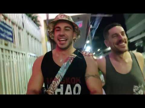 Bangkok, Noche en Khao San Road | Aventuras en Tailandia 01