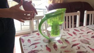 Opening the Health Metric Alkaline Water Pitcher Lid (with voice)