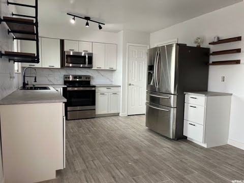 11332 S WINDY PEAK DR, Sandy, UT home video tour