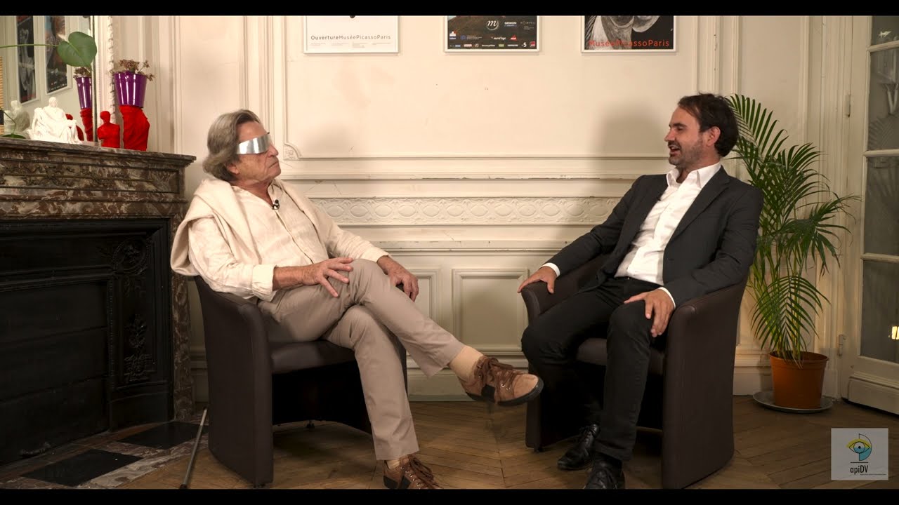 Devenu aveugle après une agression, il a réinventé sa vie  - apiTALKS #8 avec Hugues de Montalembert