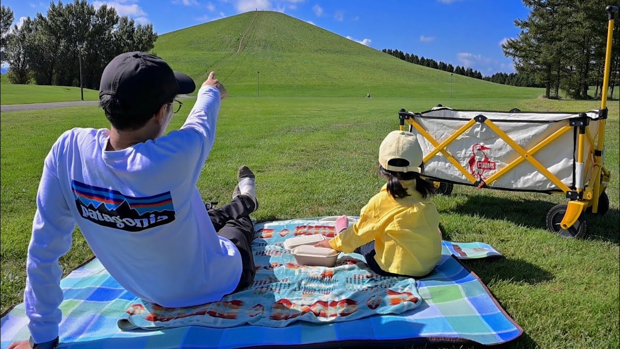 Бенто, приготовленное отцом и дочерью.Пикник родителей с детьми