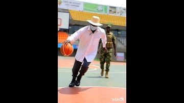 𝐏𝐫𝐞𝐬𝐢𝐝𝐞𝐧𝐭 𝐌𝐮𝐬𝐞𝐯𝐞𝐧𝐢 𝐒𝐡𝐨𝐰𝐬 𝐎𝐟𝐟 𝐇𝐢𝐬 𝐒𝐤𝐢𝐥𝐥𝐬 #presidente #shortsfeed #museveni