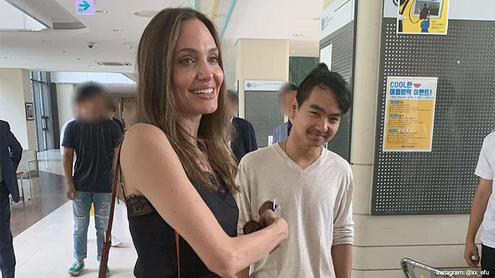 Angelina Jolie Tries Not to Cry While Dropping Son Maddox Off at College - DayDayNews