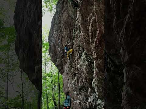 赤岩青巌峡　ダイナマイトボンボン　12b