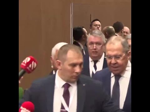 Реакция главы МИД РФ Сергея Лаврова на вопрос журналиста о том, что Эмманюэль Макрон не исключает...