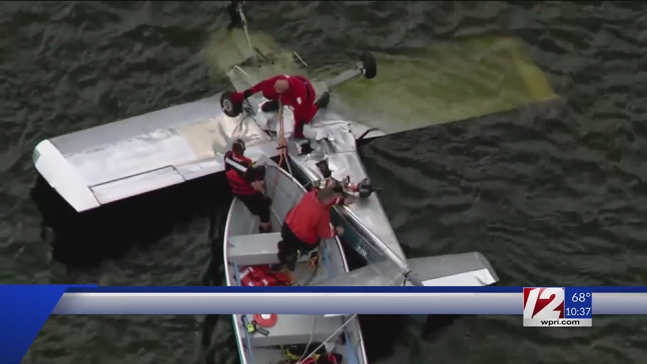 Pilot dead after small plane crashes into Mass. river - YouTube