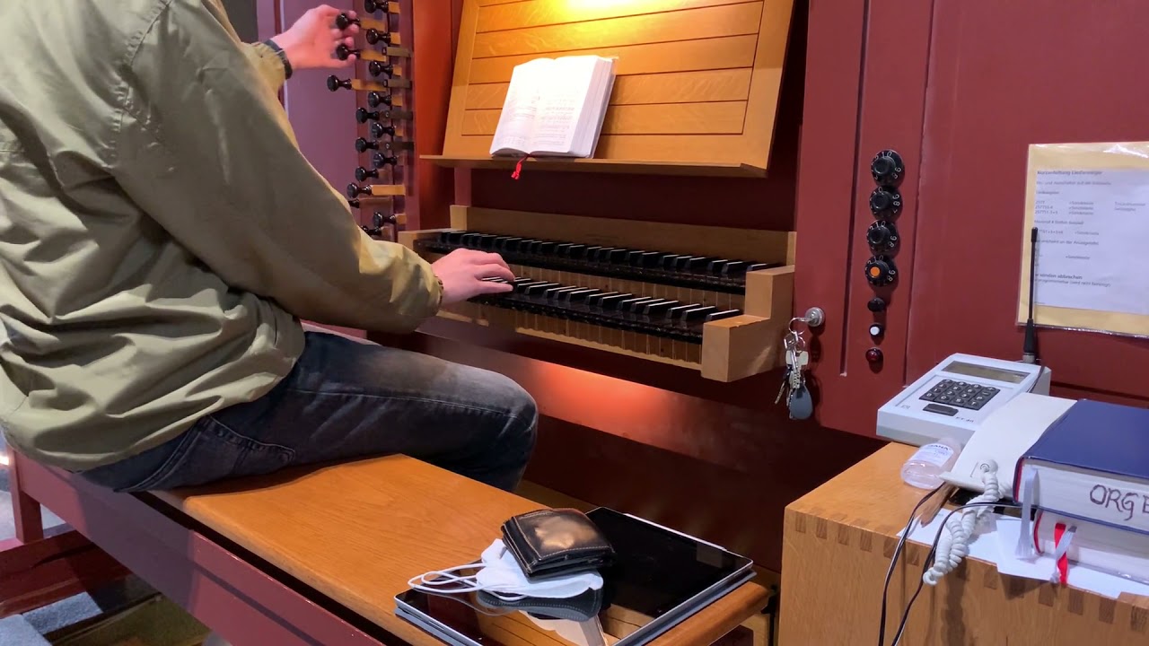 GL 470: Wenn das Brot, das wir teilen, als Rose blüht - Orgel