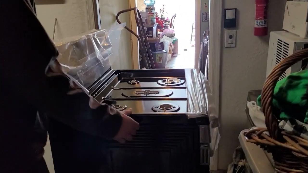 Unboxing Samsung oven with air fryer and dehydrator. YouTube