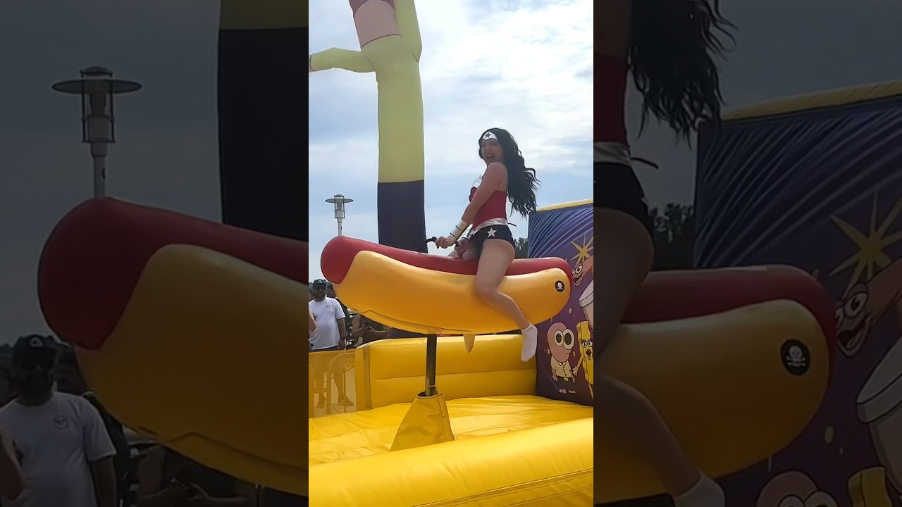 Wonder Woman vs Hot Dog: who will win?