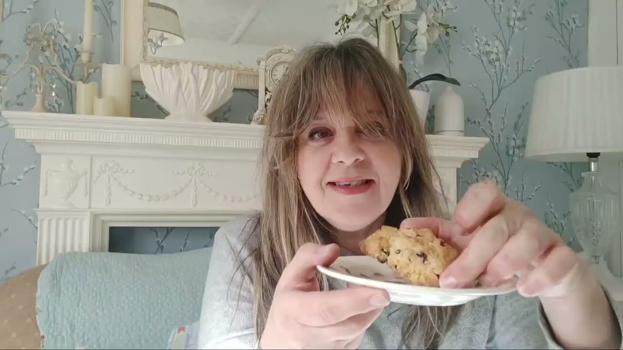 I've joined a gang, Emma Bridgwater disappointment, Chit chat.