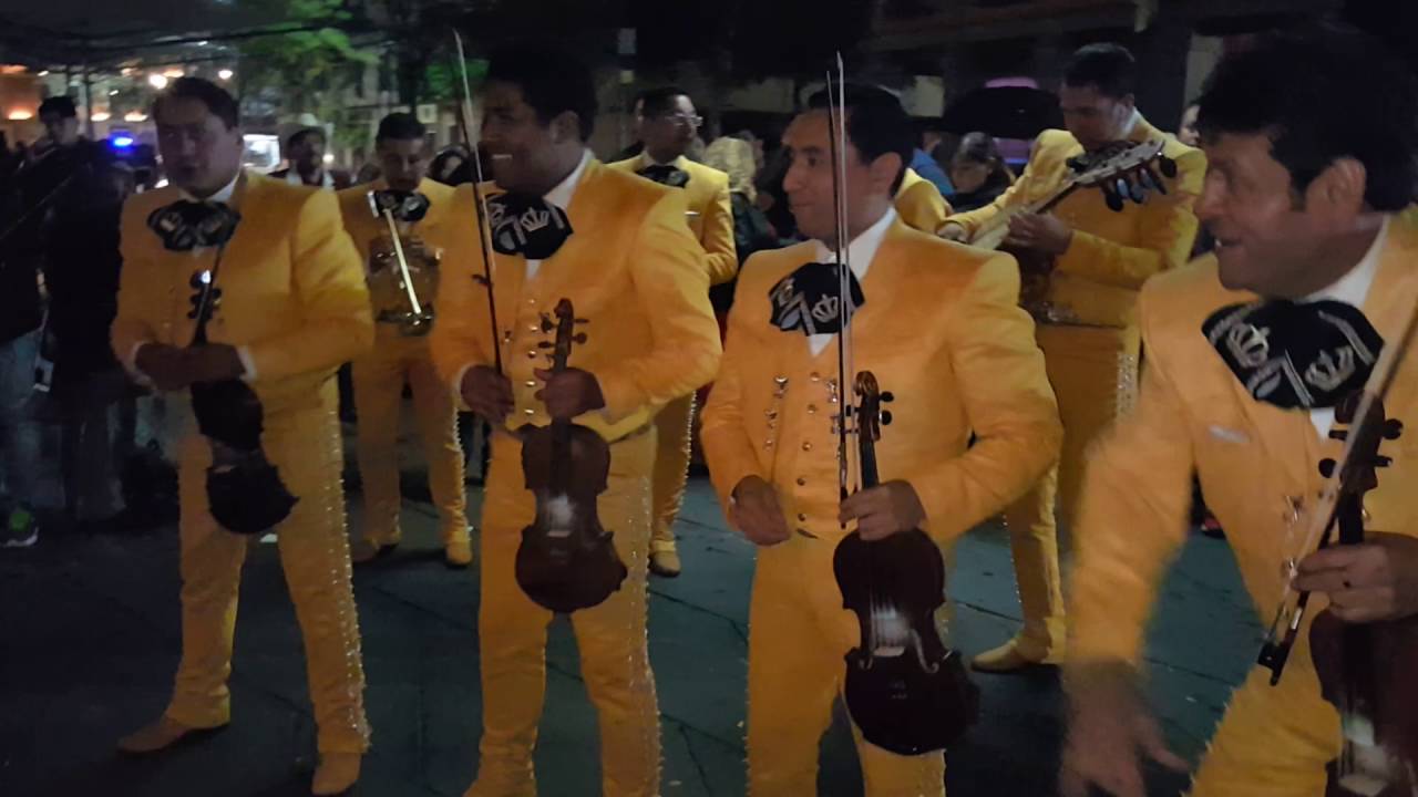 Mariachi Emperadores - El Mariachi Loco completo.