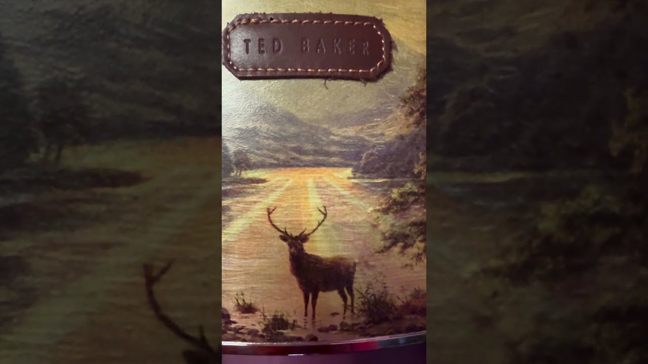 Pre-loved Vintage National Geographic Set 📚 | 1981 Magazines + Hip Flask | Collectible Gift Bundle