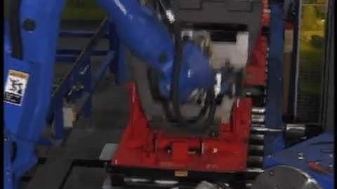 Motoman robots in welding and handling system