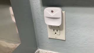 LuxLumin LED Night Lights Plug into Wall Review, Nice soft night Light! Brings Comfort and Safety to