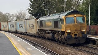 4L73 Tinsley Intermodal Term to London Gateway Frghtliner 66516 with 34 containers 12;41 20/12/2025