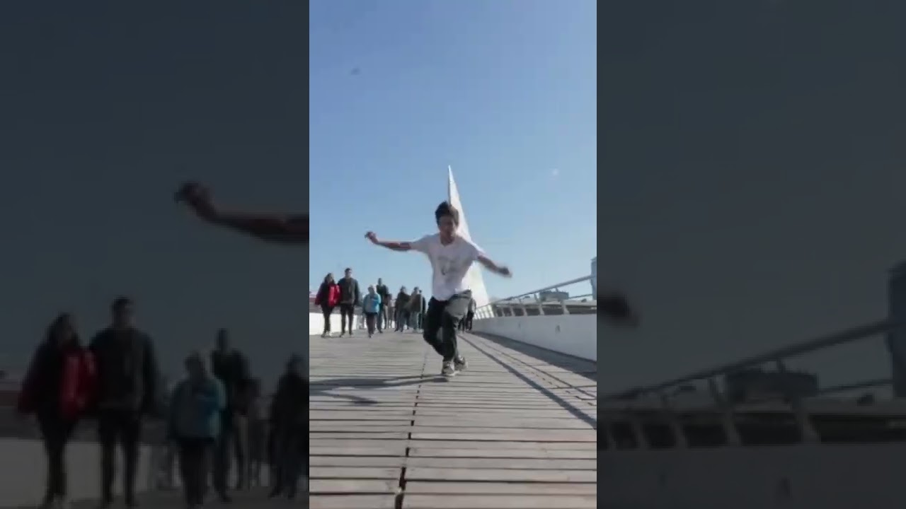 Obejrzyj I'VE NEVER SEEN SUCH A DANGEROUS FLIP BEFORE!#shorts #tricks #somersaults #jumping #trick#dangerous w YouTube Obejrzyj I'VE NEVER SEEN SUCH A DANGEROUS FLIP BEFORE!#shorts #tricks #somersaults #jumping #trick#dangerous w YouTube