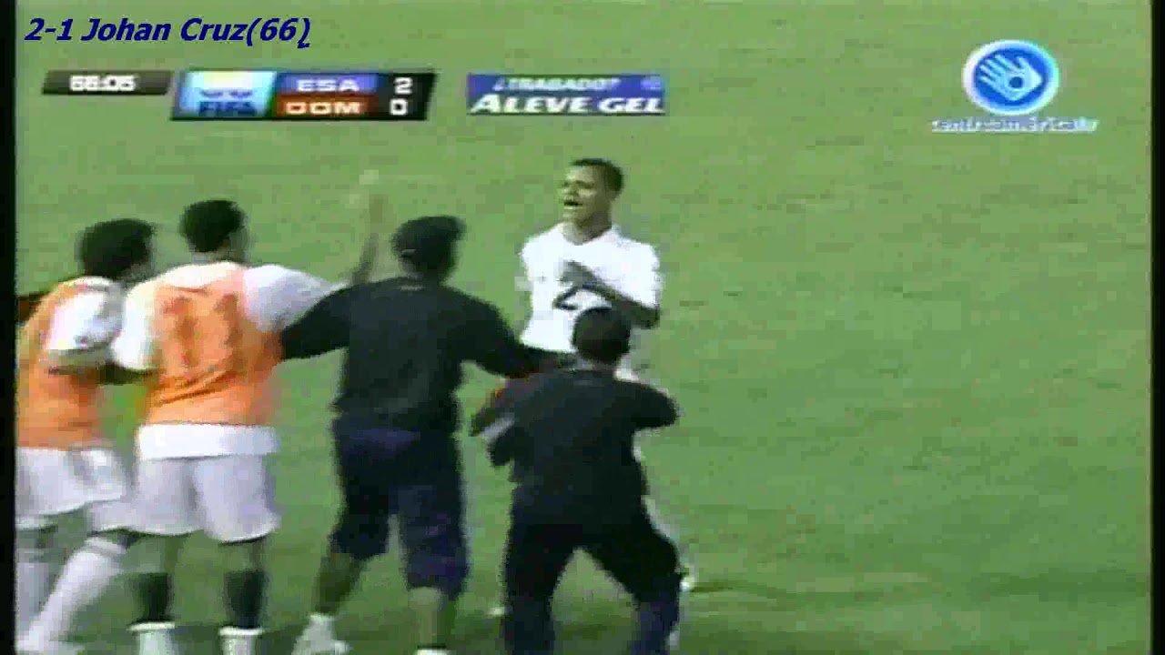 QWC 2014 El Salvador vs. Dominican Republic 3-2 (02.09.2011) - YouTube