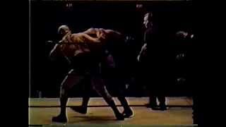 Pedro Morales & Les Thornton vs Moose Morowski & Brute Bernard 1979 (No Audio)
