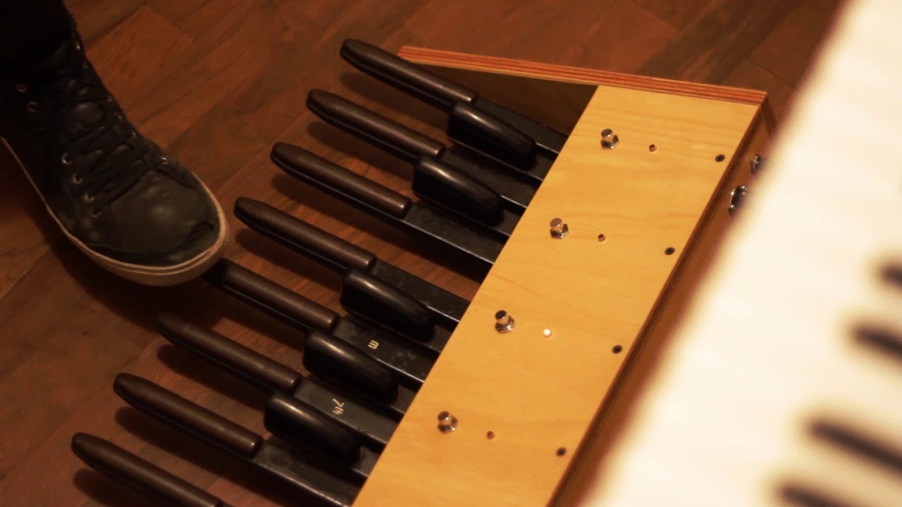 Pedalera MIDI PM-102 (Teaser)