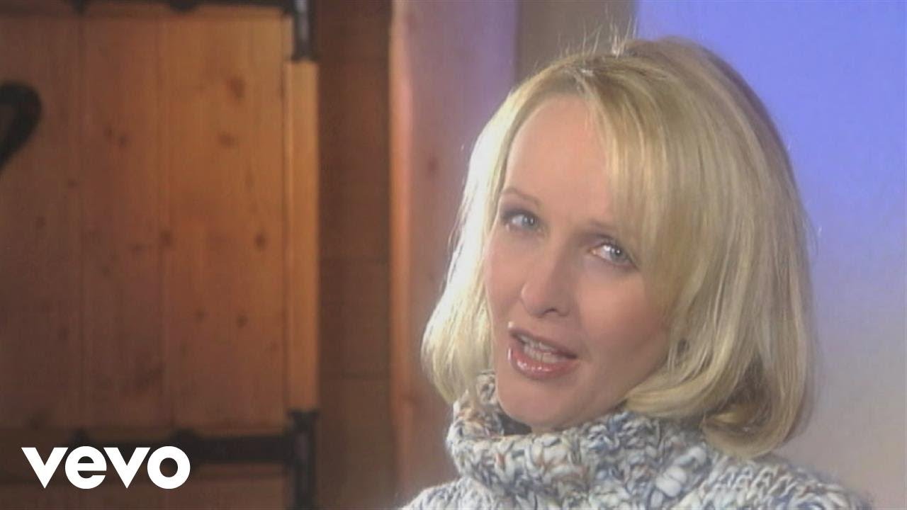 Kristina Bach - Fliegst Du mit mir zu den Sternen (ZDF Sonntagskonzert 01.02.2004) (VOD) Kristina Bach - Fliegst Du mit mir zu den Sternen (ZDF Sonntagskonzert 01.02.2004) (VOD)