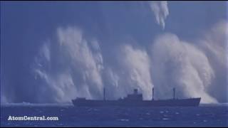 Detik-Detik Di ledakan nya BOM Nuklir di Permukaan Laut Milik Rusia