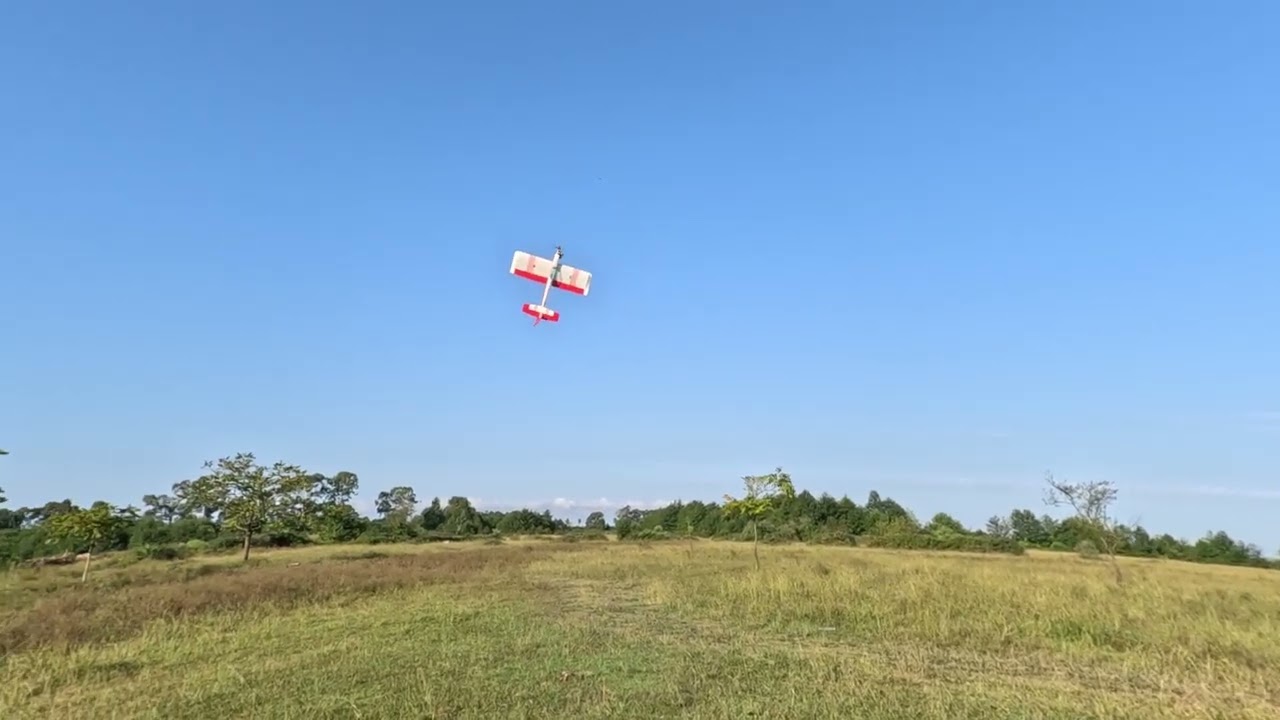 RC.Funfly Richie with an Osmax 95GT gasoline engine.