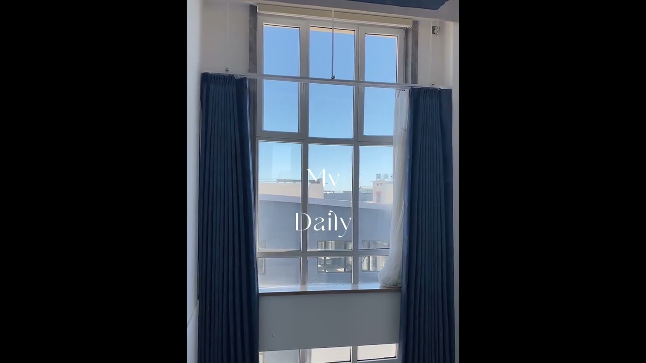 Motorized lift opening and closing curtains