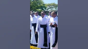 Catholic Mafrateri Singing Together 