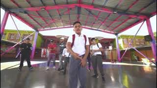 Amor de colegio (Andresito Bai Gabo Bastian luxian Chuchu retro Boss Uzbell