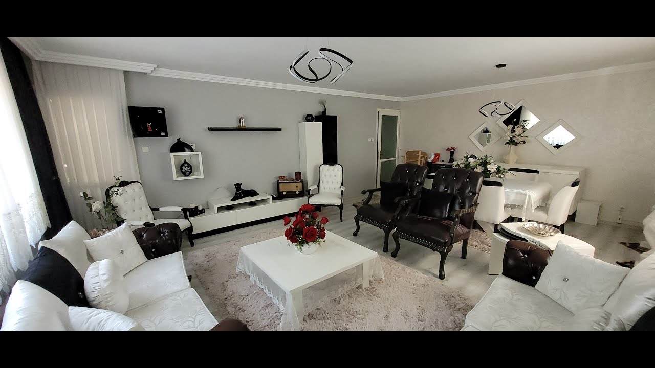 BORNOVA KÜÇÜK PARK YAKINLARINDA 4+1 200M2 SATILIK DAİRE