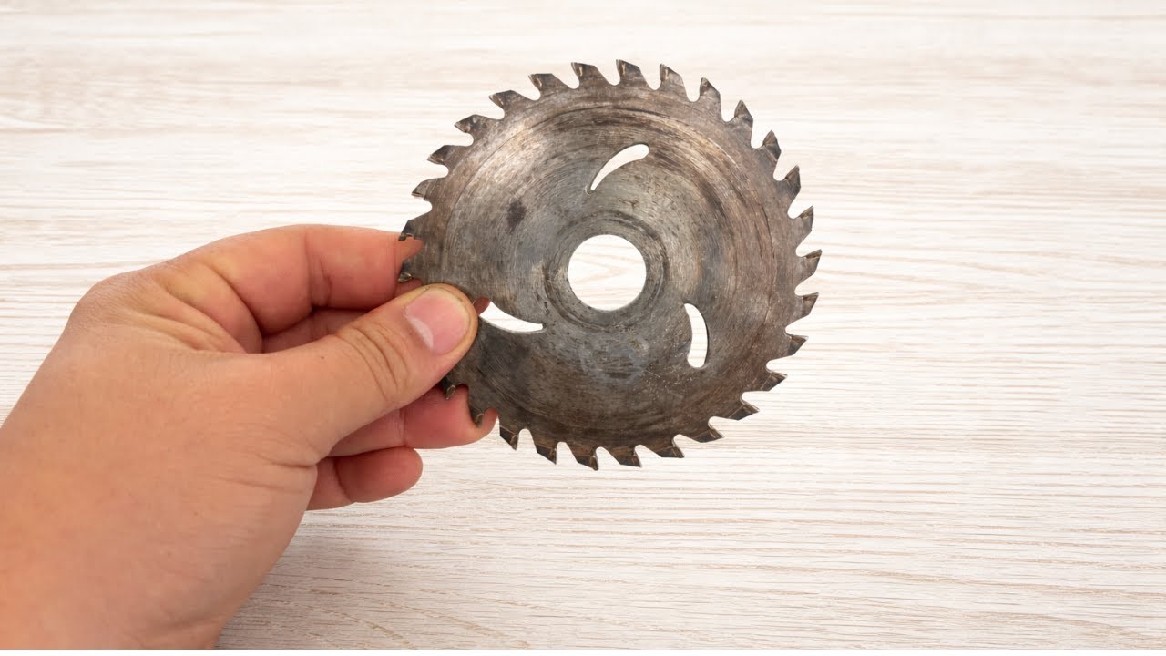 Миллиарды людей не знают этого удивительного секрета! Заточите диск для резки древесины до бритвенно