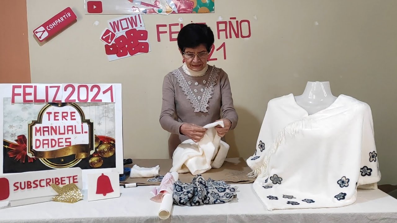 WoW!!!  Realiza un poncho con dos rectángulos.,muy elegante.