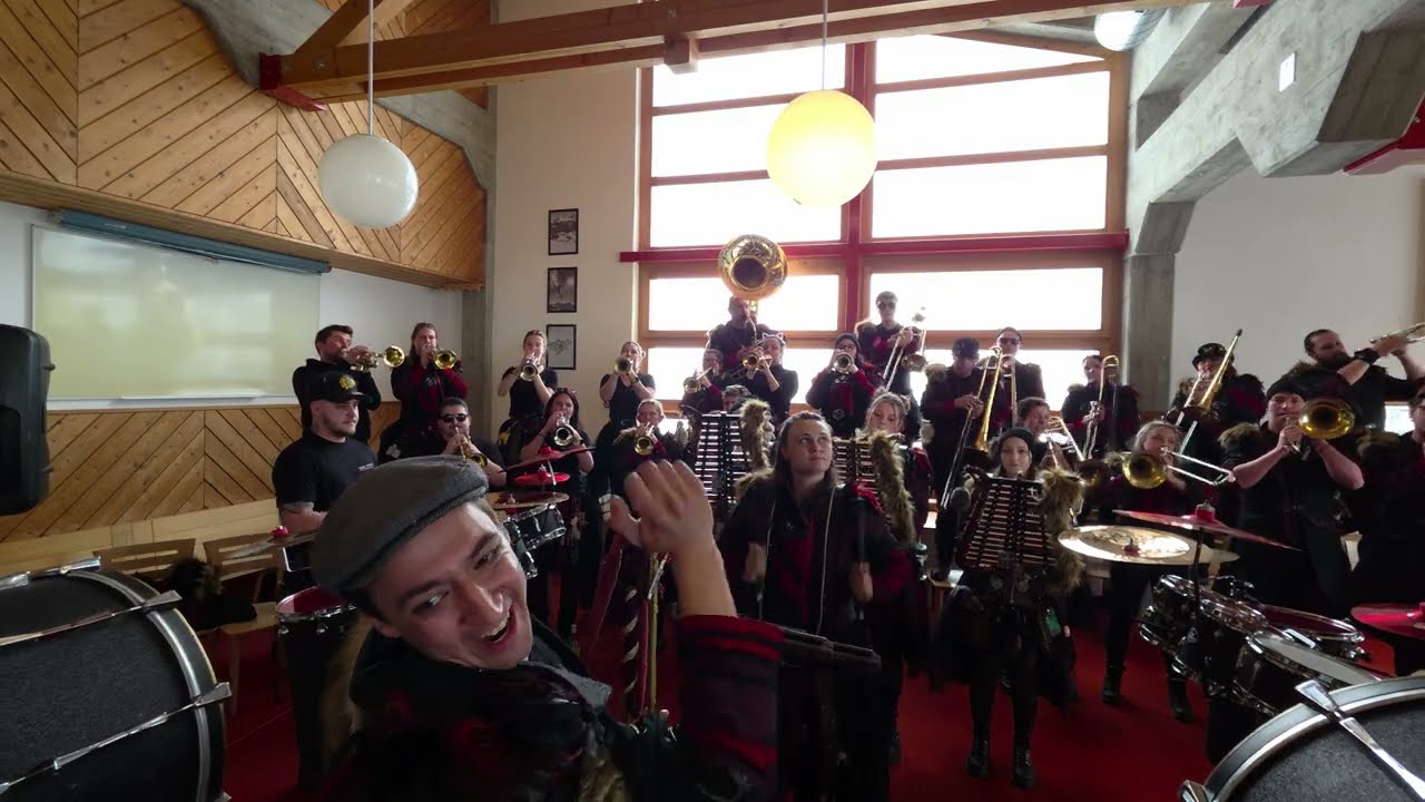 Moosfürz Azmoos - Bonnie & Clyde (Die Toten Hosen)