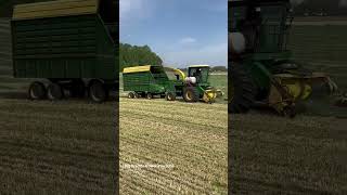 JOHN DEERE 5820 Forage Harvester #bigtractorpower #johndeere #harvest