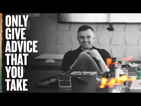 Having Brunch With 8 Fans That Supported Crushing It! | GaryVee Business Meeting thumbnail