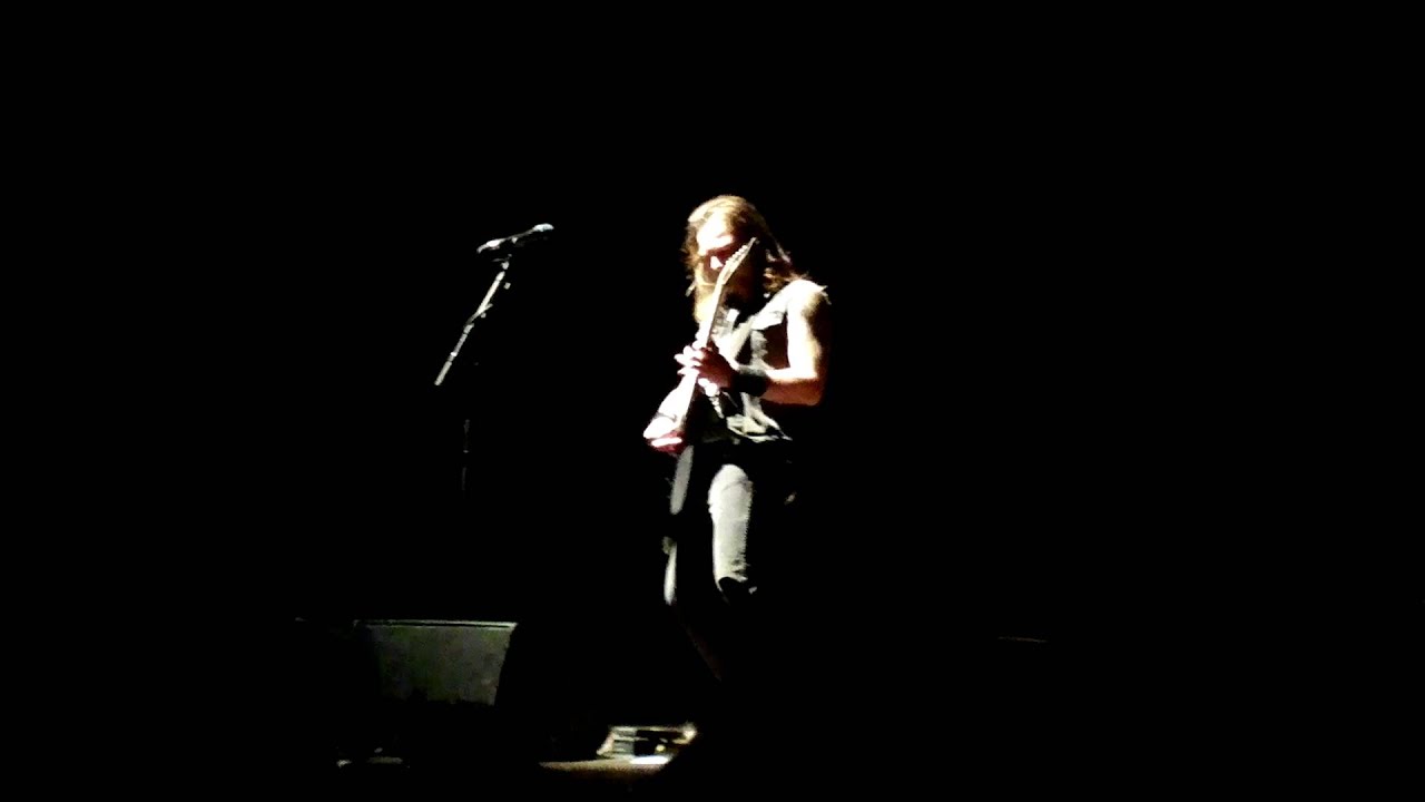 Bullet for My Valentine - Alone, Live - YouTube