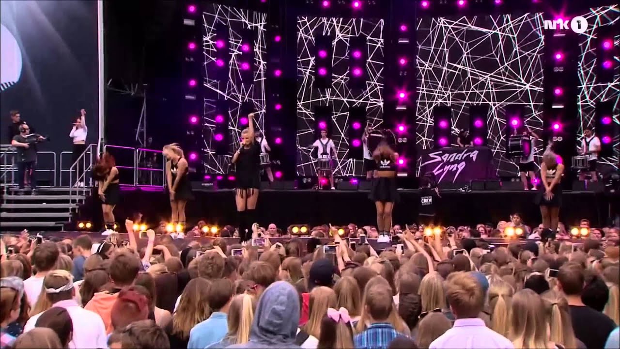 Sandra Lyng - Play my drum - Rådhusplassen 2015 - 1080p