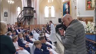 Pierwsza Komunia Święta „Niosę w darze chleb i wino” #komunia #dzieci #mszaświęta #prafiarędziny