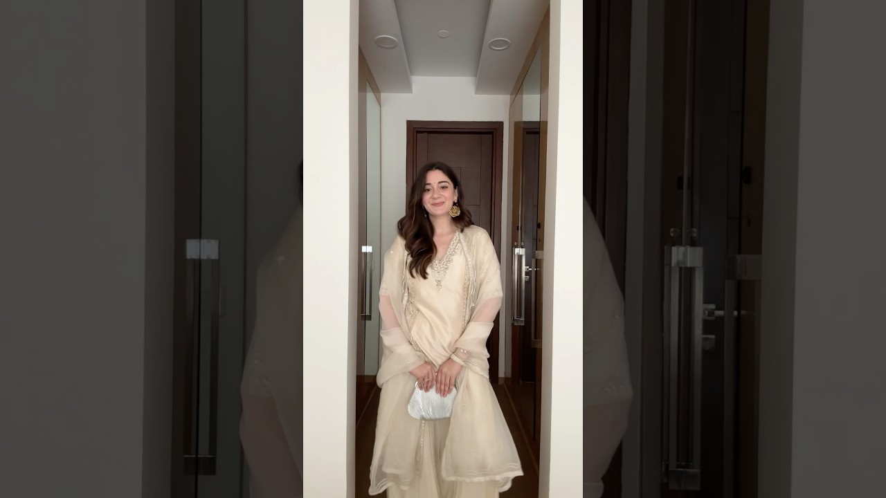 Trying on the most STUNNING Indian Outfit 🤍👌🏼