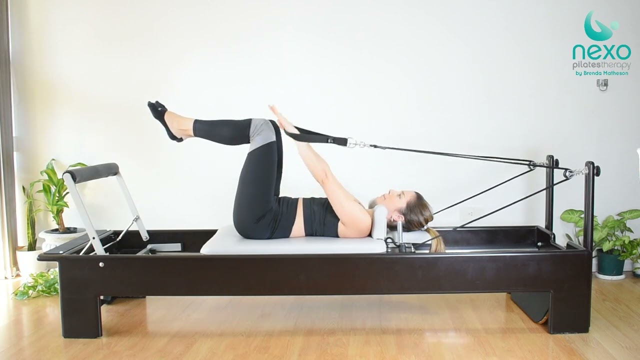 Modificaciones del Cien, subiendo brazos y bajando piernas en Reformer #pilatesreformer